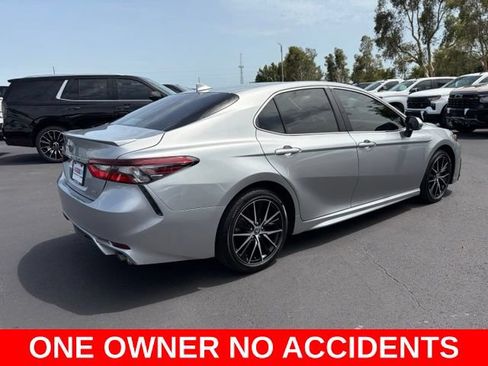 Used 2024 Toyota Camry SE FWD image 6