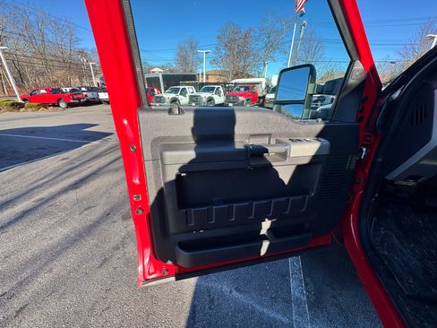 Used 2014 Ford F350 Lariat w/ Lariat Interior Package image 25