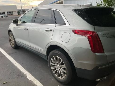 Used 2017 Cadillac XT5 Luxury w/ Driver Awareness Package FWD image 8