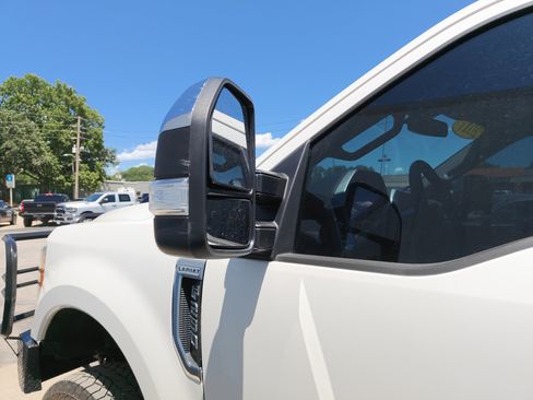 Used 2017 Ford F250 Lariat w/ Chrome Package AWD/4WD image 10