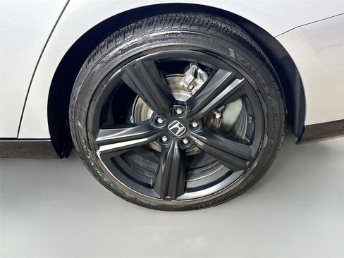 Certified 2025 Honda Accord Sport image 29