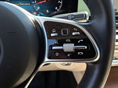 Used 2022 Mercedes-Benz GLE 350 4MATIC image 23