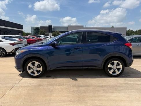 Used 2016 Honda HR-V EX-L image 2