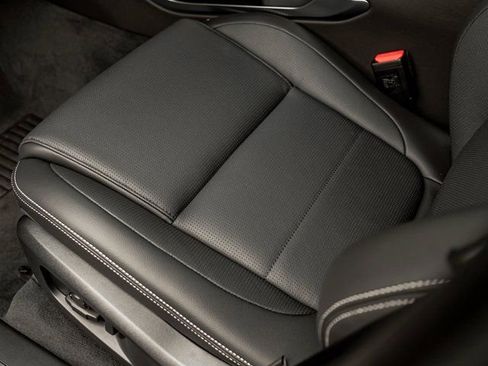 New 2026 Jaguar F-PACE R-Dynamic S image 15