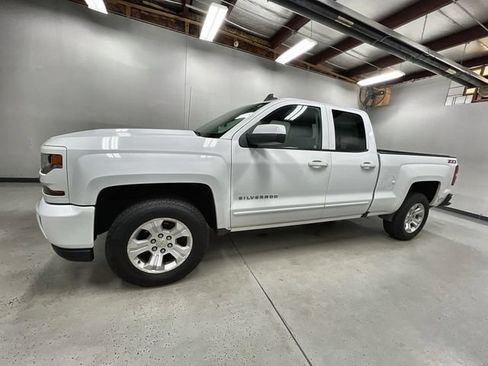 Used 2018 Chevrolet Silverado 1500 LT w/ All Star Edition AWD/4WD image 5