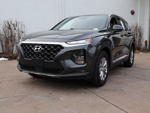 Used 2020 Hyundai Santa Fe SEL image 3