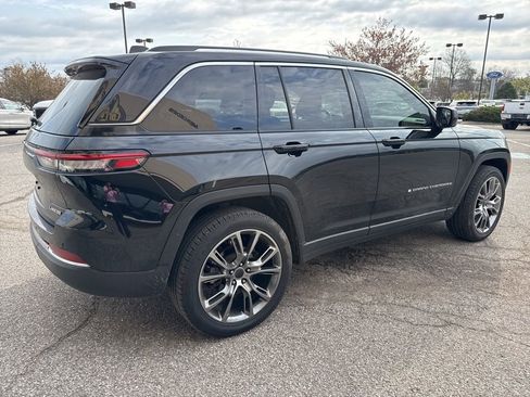 Used 2023 Jeep Grand Cherokee Laredo w/ Trailer Tow Prep Group (B) image 11