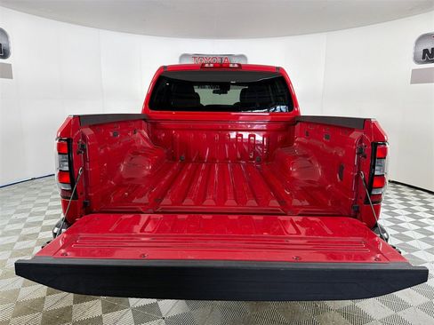 Used 2022 Nissan Frontier S w/ Technology Package image 18