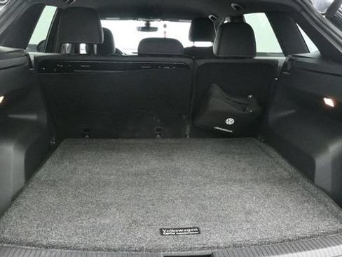 Used 2020 Volkswagen Atlas Cross Sport SE AWD/4WD image 18