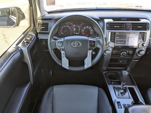 Used 2022 Toyota 4Runner SR5 Premium w/ Moonroof Package image 15
