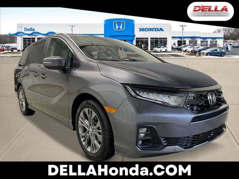 New 2026 Honda Odyssey Touring image 1