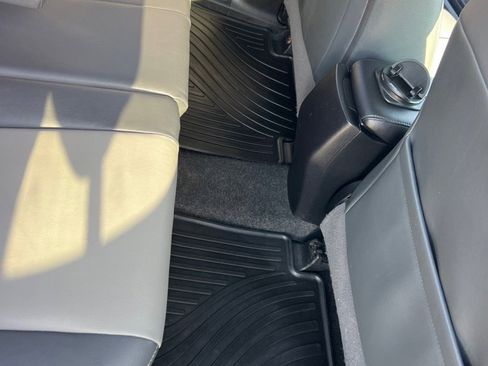 Used 2015 Toyota RAV4 Limited w/ Technology Package AWD/4WD image 16