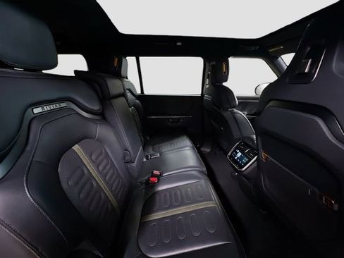 Used 2025 Rivian R1S Adventure image 29