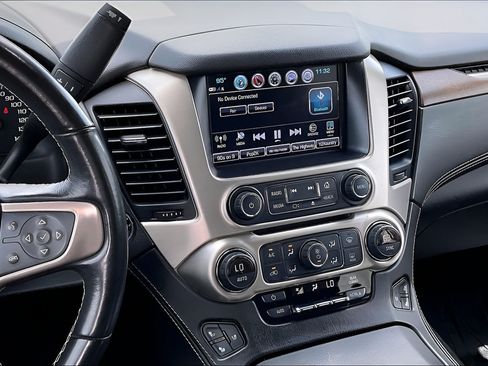 Used 2020 GMC Yukon Denali w/ Denali Ultimate Package RWD image 9