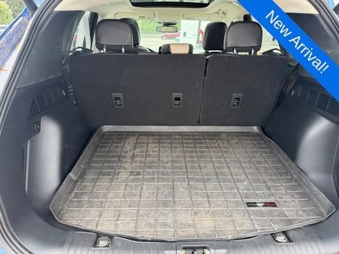 Used 2022 Ford Escape Titanium w/ Class II Trailer Tow Package AWD/4WD image 9