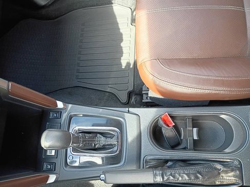 Used 2018 Subaru Forester 2.5i Touring AWD/4WD image 26