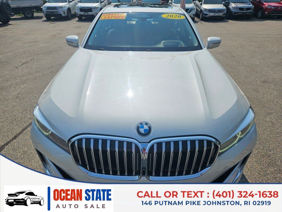 Used 2020 BMW 750i xDrive w/ Executive Package AWD/4WD image 9