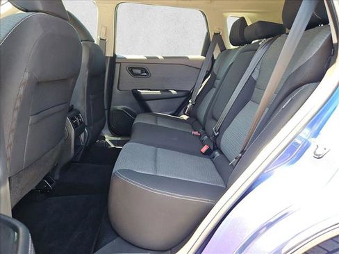 Used 2021 Nissan Rogue S AWD/4WD image 19