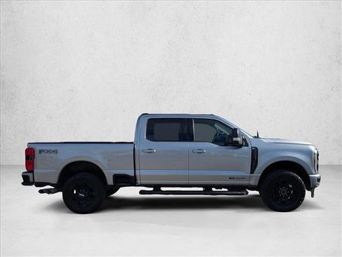 Used 2024 Ford F250 XLT w/ Black Appearance Package image 4