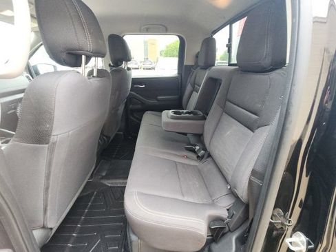 Used 2024 Nissan Frontier SV w/ SV Convenience Package AWD/4WD image 13