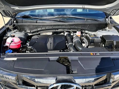 Used 2024 Hyundai Santa Cruz Limited image 11