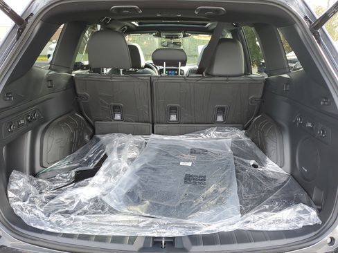 Certified 2025 Subaru Forester Wilderness image 6