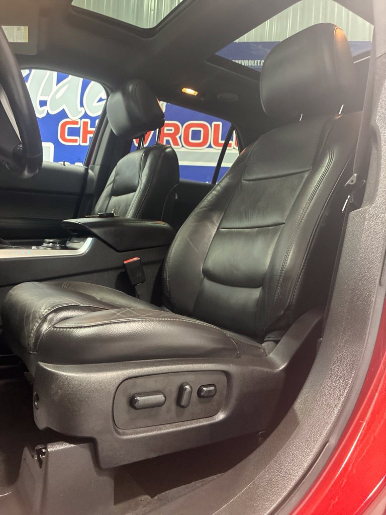 Used 2015 Ford Explorer XLT w/ Equipment Group 202B AWD/4WD image 11