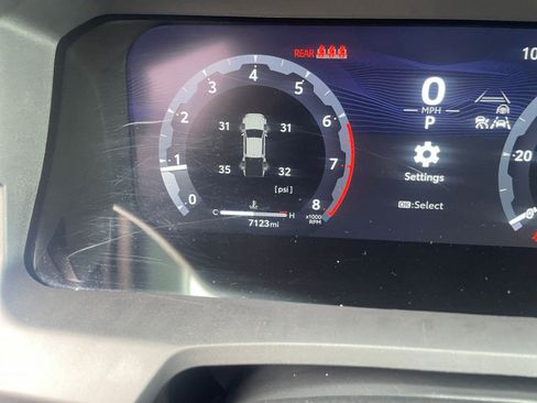 Used 2025 Toyota Tacoma TRD Off-Road image 40