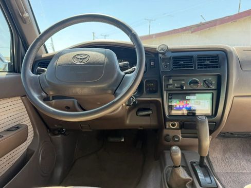 Used 1999 Toyota Tacoma Limited AWD/4WD image 17