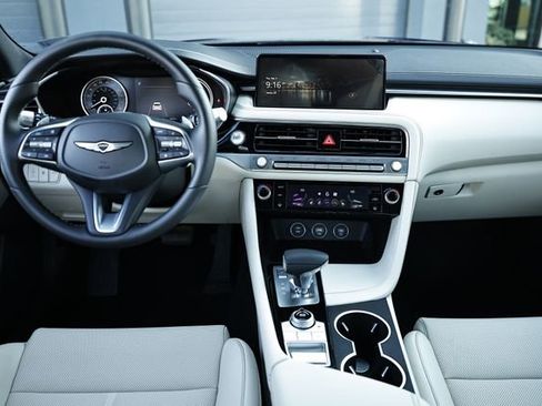 Used 2026 Genesis G70 2.5T image 24