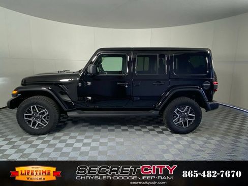 New 2026 Jeep Wrangler Unlimited Sahara AWD/4WD image 4