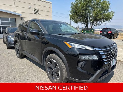 Certified 2025 Nissan Rogue SV AWD/4WD image 4