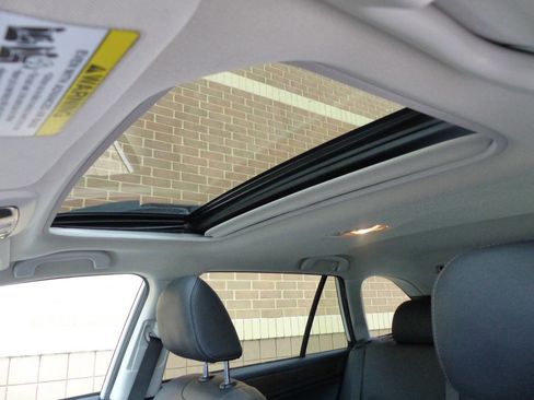 Used 2016 Subaru Outback 2.5i Limited image 34