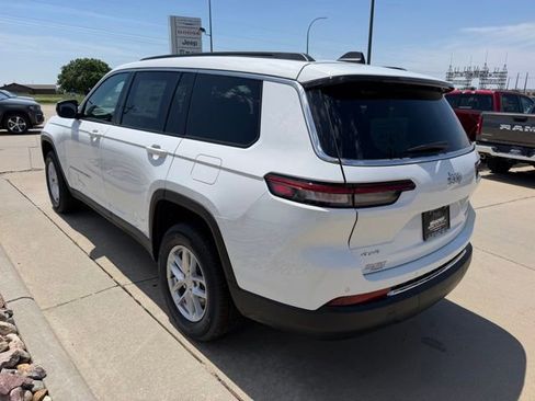 New 2026 Jeep Grand Cherokee L 4WD image 8