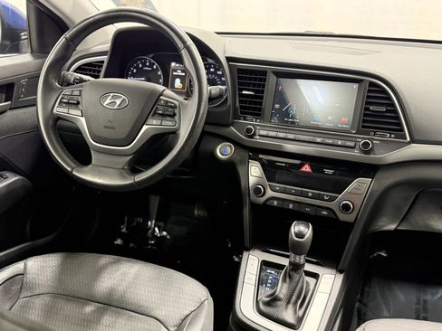 Used 2017 Hyundai Elantra Limited w/ Limited Ultimate Package 05 FWD image 22