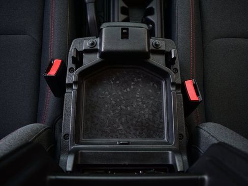 Used 2025 Jeep Wrangler Rubicon image 42