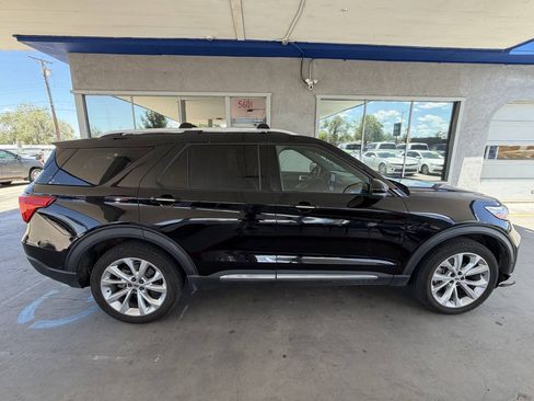 Used 2022 Ford Explorer Platinum w/ Premium Technology Package AWD/4WD image 9