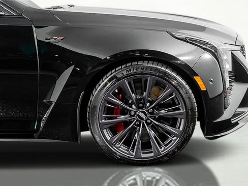 Used 2025 Cadillac CT5 V Blackwing w/ Super Cruise 1 Package image 24