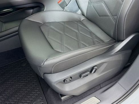 New 2026 Volkswagen Atlas SE image 18