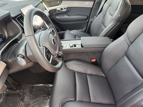 New 2026 Volvo XC90 B6 Ultra w/ Protection Package image 3