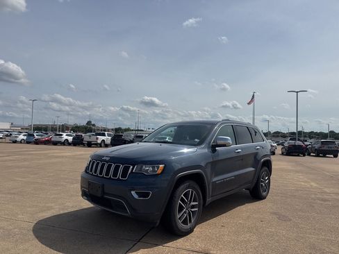 Used 2020 Jeep Grand Cherokee Limited AWD/4WD image 8
