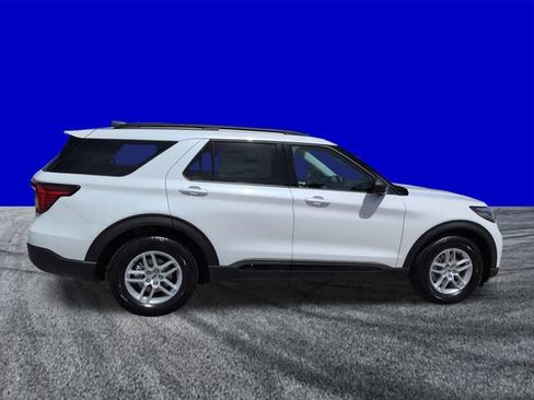 New 2026 Ford Explorer Active w/ Active Comfort Package RWD image 3