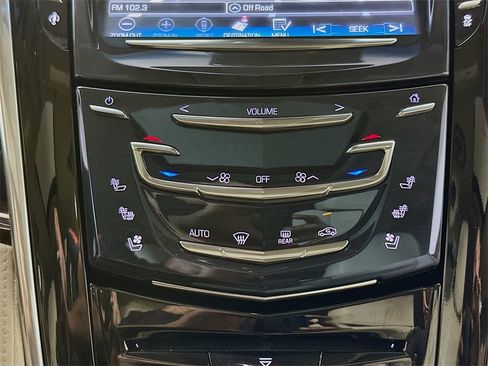 Used 2016 Cadillac Escalade Luxury image 19