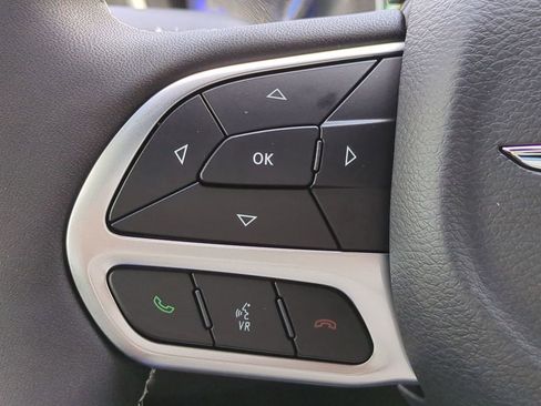 New 2025 Chrysler Pacifica Select image 26