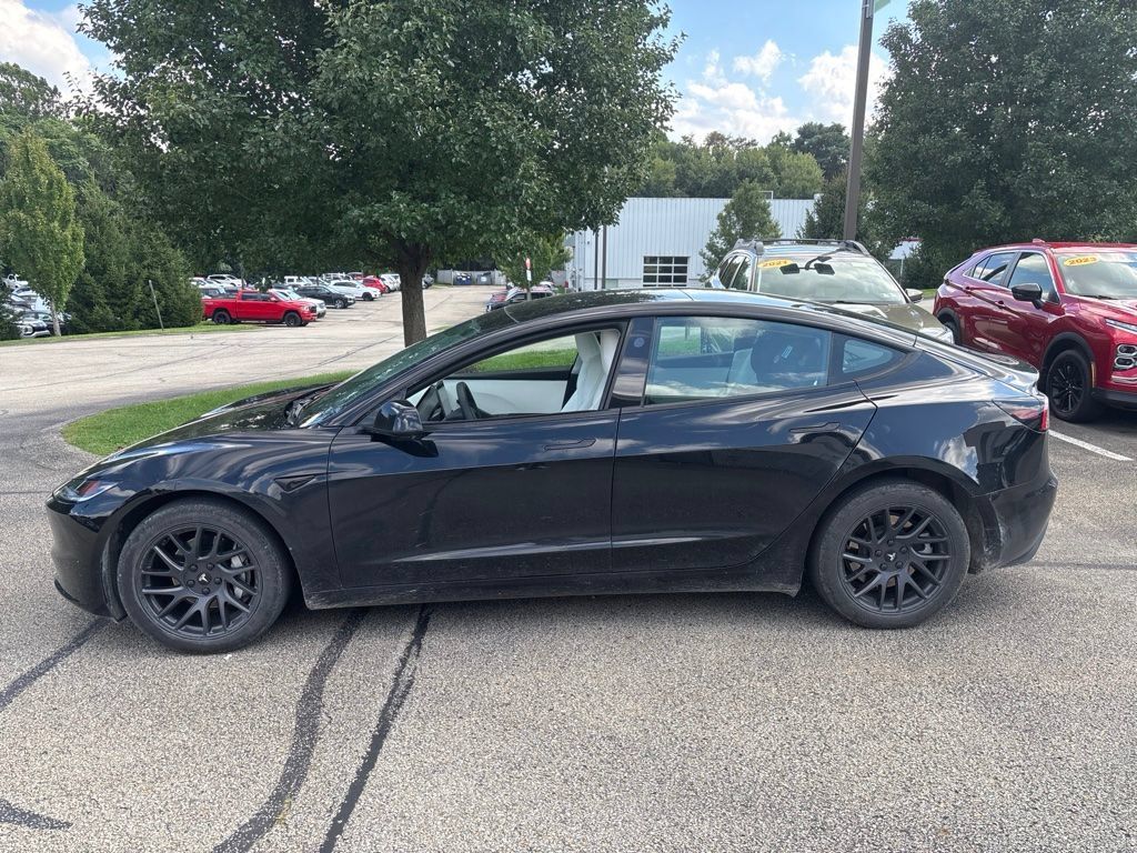 Used 2024 Tesla Model 3 Standard Range RWD image 4