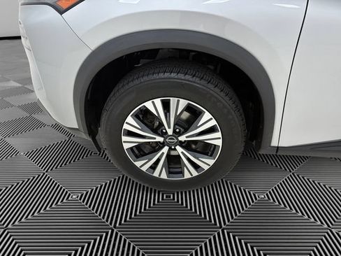 Used 2022 Nissan Rogue SV w/ SV Premium Package AWD/4WD image 9