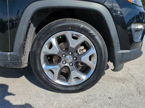 Used 2019 Jeep Compass Limited image 11