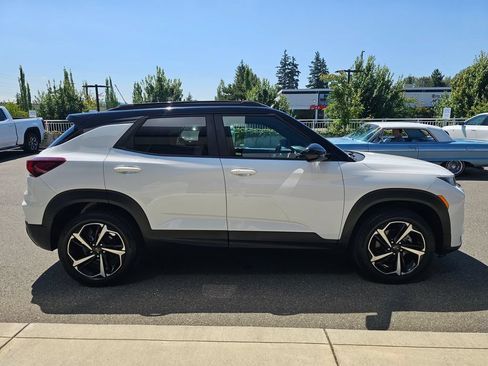 Used 2021 Chevrolet TrailBlazer RS w/ Technology Package AWD/4WD image 6