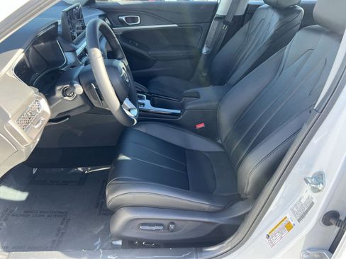 New 2025 Acura Integra image 10