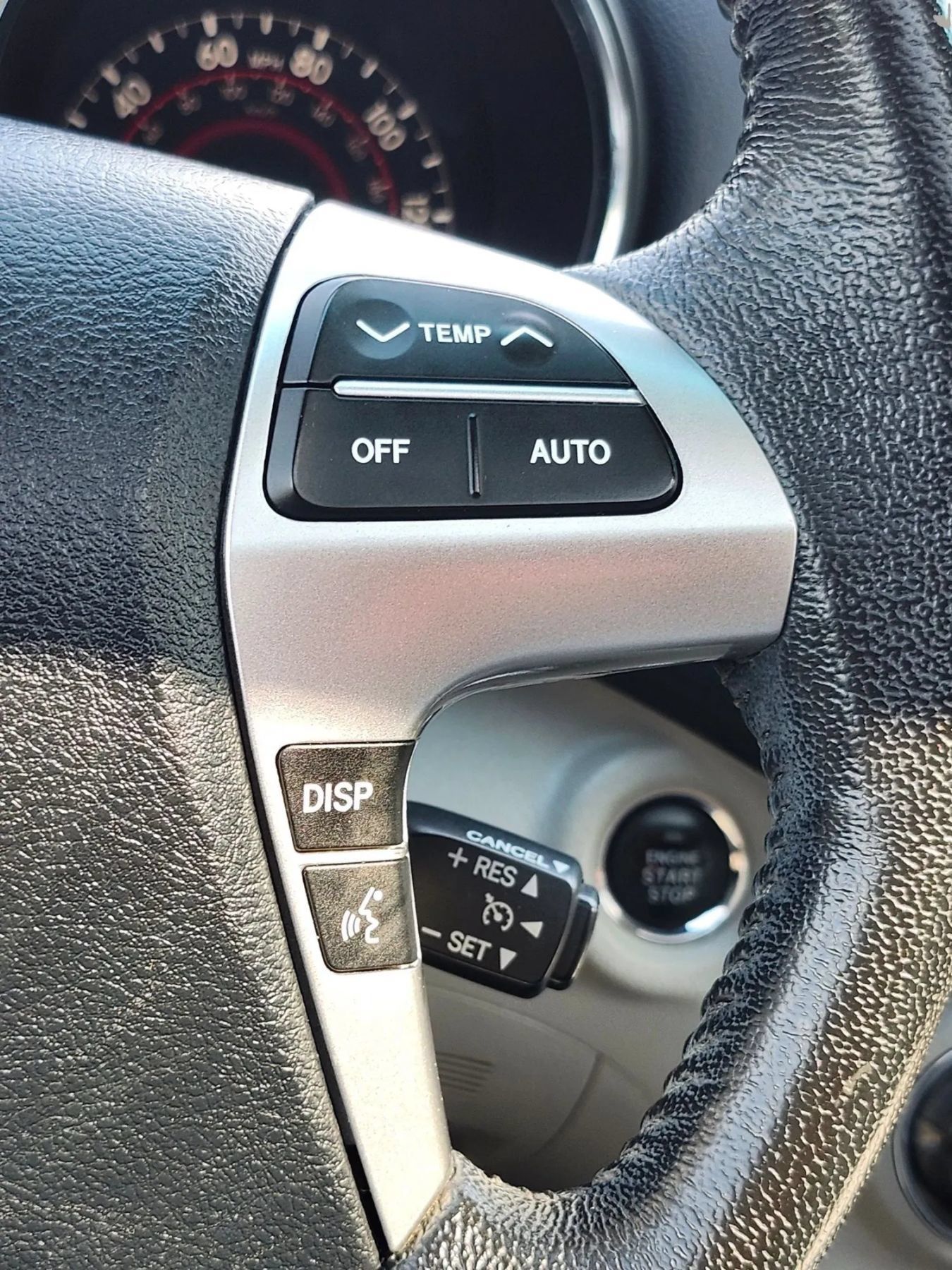 Used 2012 Toyota Highlander Limited w/ Tow Pkg FWD image 27